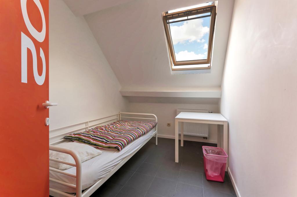 Brussels Hello Hostel Koekelberg Екстер'єр фото